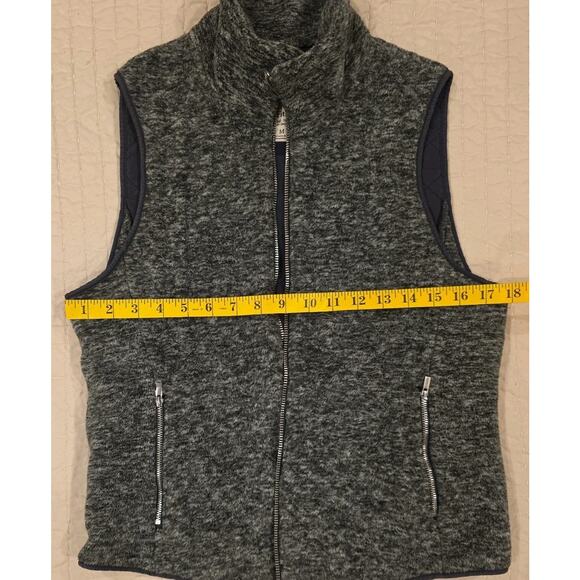 Abercrombie & Fitch Women's Full Zip Quilted Lined Fleece Vest Gray Size Large - Picture 3 of 7